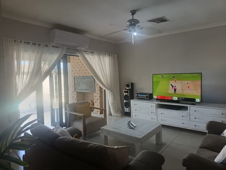 4 Bedroom Property for Sale in Hillcrest Northern Cape